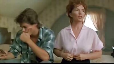 Seksi minx ev hanımı oyuncak içinde ona elinde ve horoz aşağı boğaz hd porno amatör